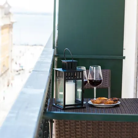 Crucifixo Downtown Terrance & Deluxe Apartment Lisbon